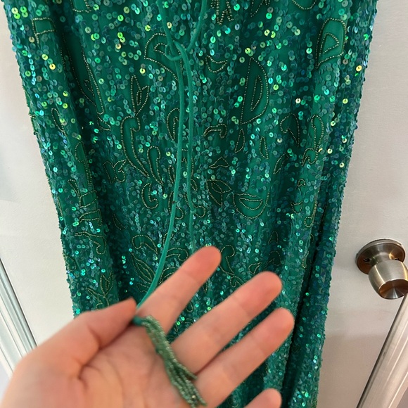 Ashley Lauren mermaid sequined dress size 10 - Picture 8 of 8